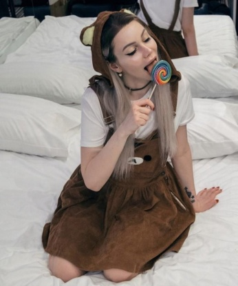 Мои услуги нацелены на ваше полное удовлетворение и релаксацию.💋 Я могу быть нежной и ласковой, а также игривой и страстной. Выбор за вами, ведь ваше удовольствие - моя главная цель.🔥 В Москве понастоящему удовлетворить вас может только я, так что не упустите свой шанс на незабываемое знакомство. Посмотрите мое портфолио для убедительных фото и отзывов. Жду с нетерпением нашей встречи в Москве!🌃 Кристина